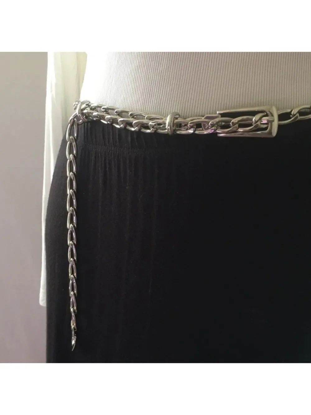 Vintage CK Metallic Dark Chain Link Waist Belt - read all